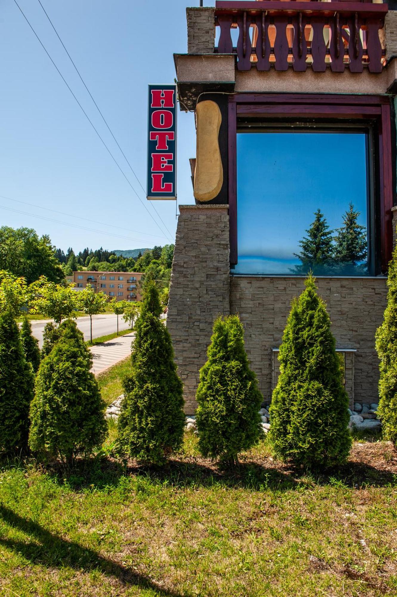 Hotel Acko Ruzomberok Exterior foto